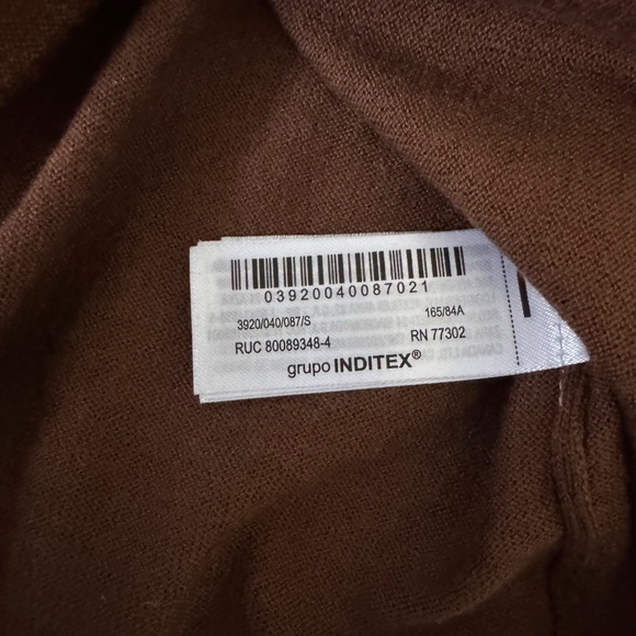 Zara Contrasting Knit Sweater Vest - Picture 6 of 10